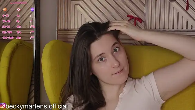 Snapshot of BeckyMartens chatting on March 4, 4:09 am BeckyMartens online show from March 4, 4:09 am