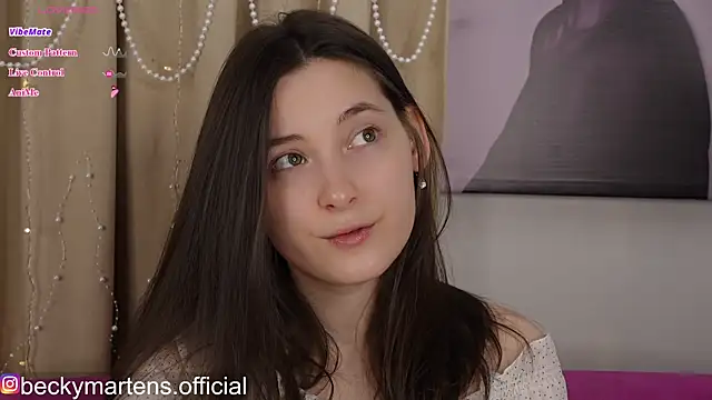 BeckyMartens online show from April 29, 2:38 am