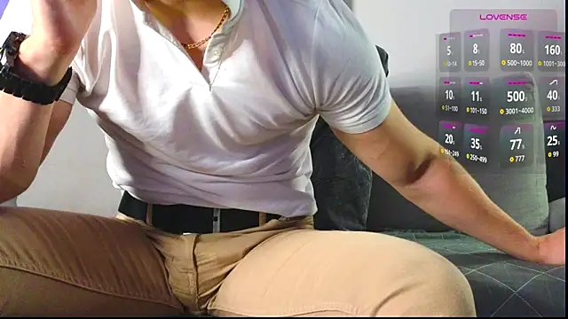 Snapshot of S3Xyes chatting on October 17, 3:58 pm S3Xyes online show from October 17, 3:58 pm