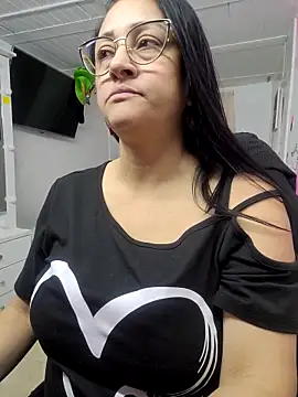 Ameliarizo online show from March 16, 1:24 am