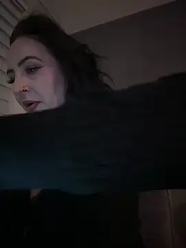 Snapshot of itsCassie chatting on February 12, 9:01 pm itsCassie online show from February 12, 9:01 pm