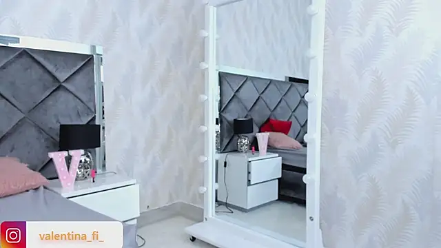 Snapshot of valentina_fi chatting on March 20, 12:22 pm valentina fi online show from March 20, 12:22 pm