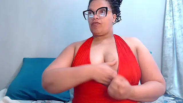 Lustfuleyez online show from November 19, 6:46 am