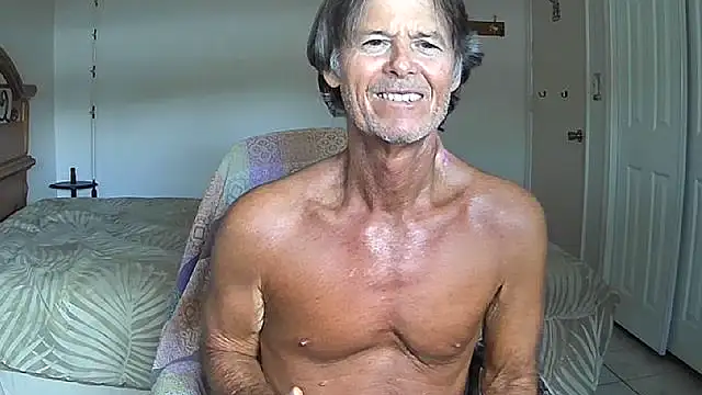 nakeedcowboi65 online show from April 21, 8:59 pm