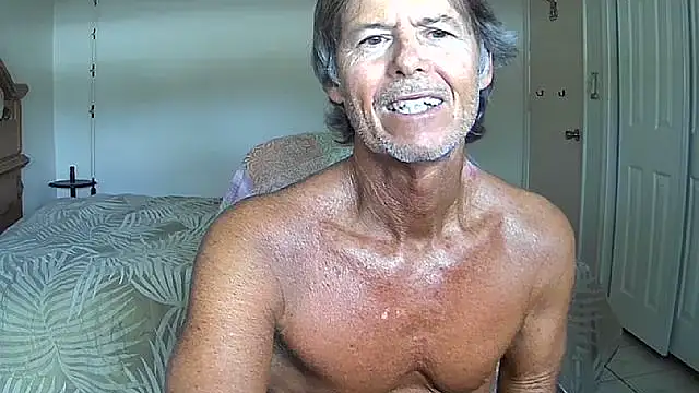 nakeedcowboi65 online show from April 15, 7:18 pm