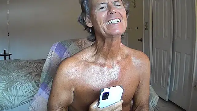 nakeedcowboi65 online show from May 13, 8:27 pm