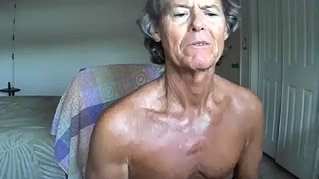 nakeedcowboi65 online show from June 2, 11:43 am