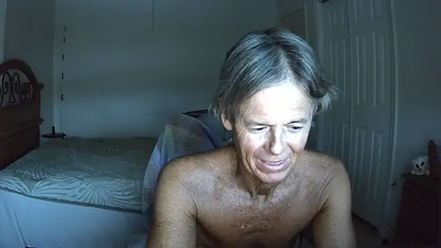 Snapshot of nakeedcowboi65 chatting on July 14, 12:10 am nakeedcowboi65 online show from July 14, 12:10 am
