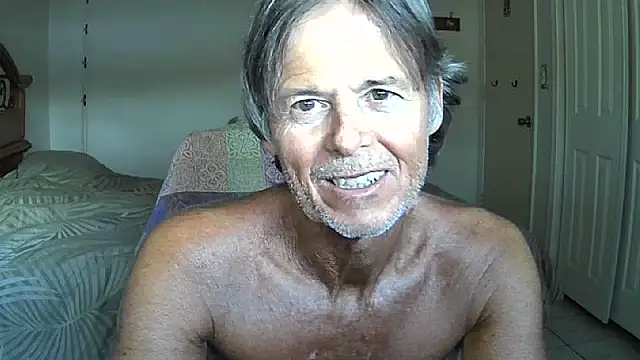 nakeedcowboi65 online show from April 17, 11:18 pm