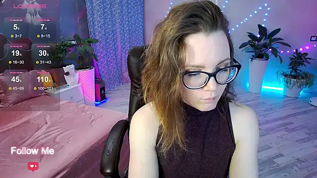 Snapshot of AngelaWhiti chatting on March 2, 3:52 pm AngelaWhiti online show from March 2, 3:52 pm