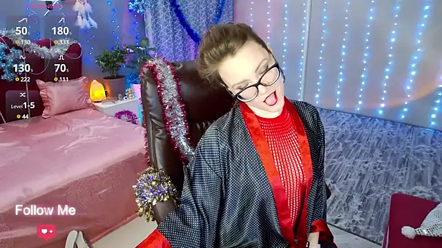 Snapshot of AngelaWhiti chatting on December 26, 3:31 pm AngelaWhiti online show from December 26, 3:31 pm