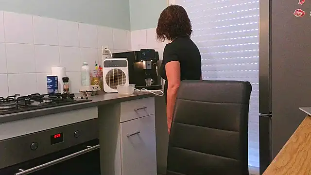 Snapshot of jennylovence chatting on November 26, 12:27 pm jennylovence online show from November 26, 12:27 pm