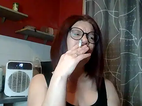 Snapshot of jennylovence chatting on February 7, 8:11 am jennylovence online show from February 7, 8:11 am