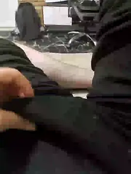 Snapshot of kayahan4 chatting on January 30, 10:51 pm kayahan4 online show from January 30, 10:51 pm