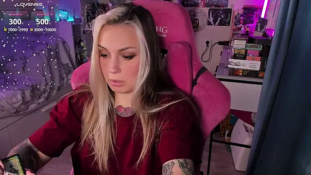 ChloeKohaku online show from November 22, 8:57 am