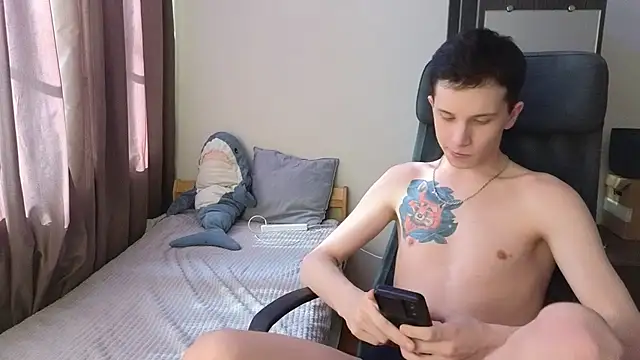 arlekincrop online show from March 22, 10:39 am