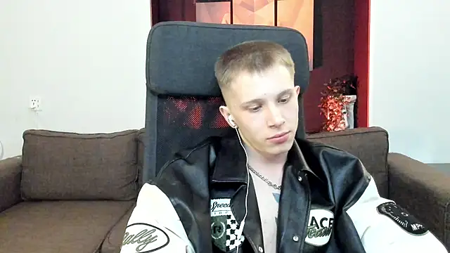 arlekincrop online show from March 19, 10:31 pm