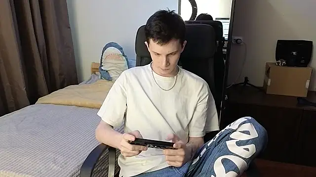 arlekincrop online show from March 16, 9:39 pm