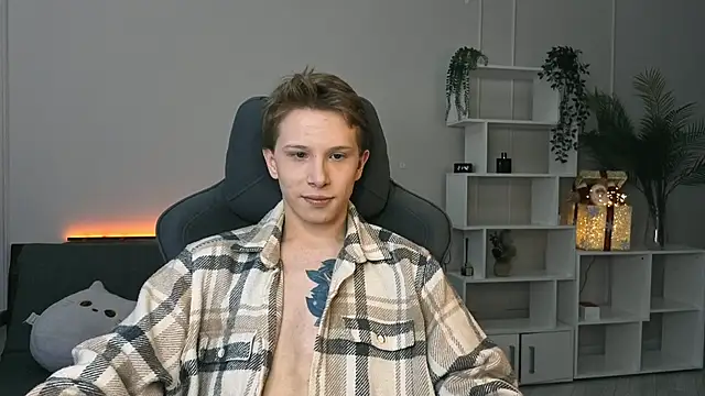 arlekincrop online show from January 15, 4:43 pm