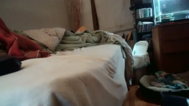 jumpingtomflash online show from April 9, 7:14 am