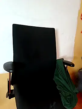 Snapshot of kaychrisk chatting on November 27, 12:27 pm kaychrisk online show from November 27, 12:27 pm