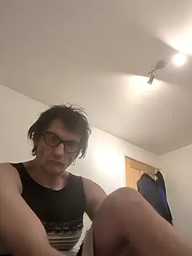 maciej online show from March 22, 4:24 am