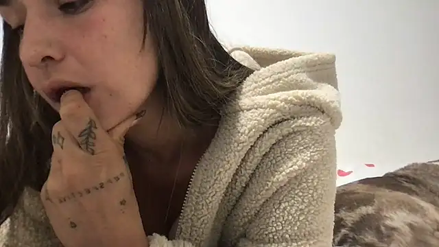 Snapshot of scarlettmaddison chatting on November 30, 6:36 am scarlettmaddison online show from November 30, 6:36 am