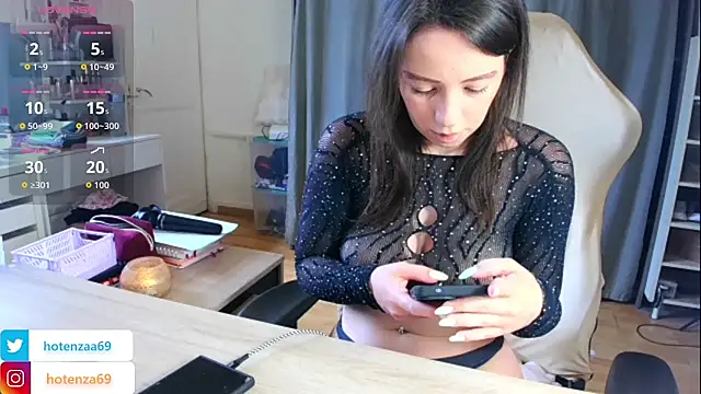 Hotenza69 online show from June 2, 9:42 am