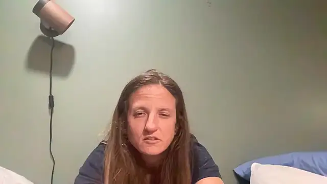 Snapshot of MissMera chatting on May 29, 7:25 am MissMera online show from May 29, 7:25 am