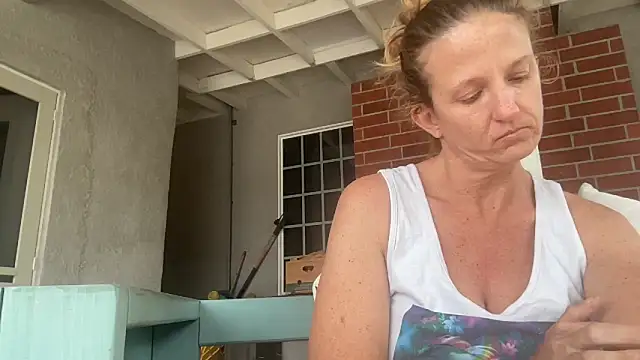 Snapshot of MissMera chatting on May 26, 4:38 pm MissMera online show from May 26, 4:38 pm