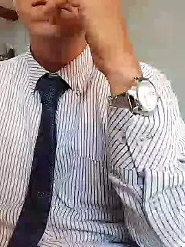 Snapshot of Business_dickkk chatting on January 17, 1:46 pm Business dickkk online show from January 17, 1:46 pm