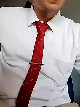 Snapshot of Business_dickkk chatting on December 2, 7:33 pm Business dickkk online show from December 2, 7:33 pm