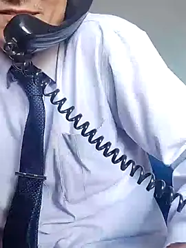 Snapshot of Business_dickkk chatting on December 6, 4:12 pm Business dickkk online show from December 6, 4:12 pm