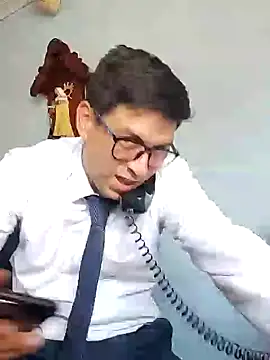 Snapshot of Business_dickkk chatting on January 30, 8:42 pm Business dickkk online show from January 30, 8:42 pm