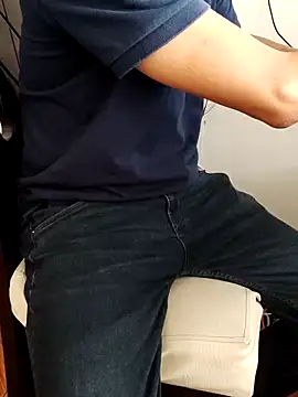 Snapshot of Business_dickkk chatting on June 2, 1:44 pm Business dickkk online show from June 2, 1:44 pm