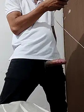 Snapshot of Business_dickkk chatting on June 5, 1:28 pm Business dickkk online show from June 5, 1:28 pm