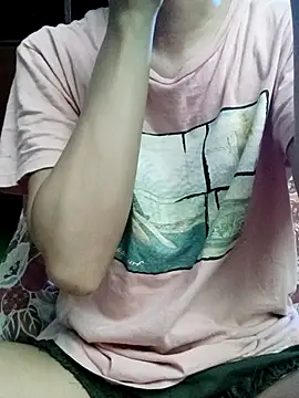 Snapshot of QueenSoreal chatting on February 2, 6:07 pm QueenSoreal online show from February 2, 6:07 pm