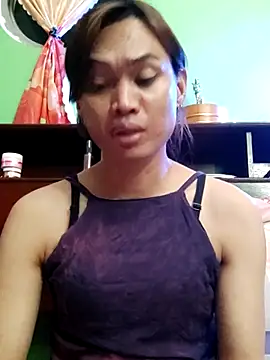 QueenSoreal online show from November 23, 2:05 pm