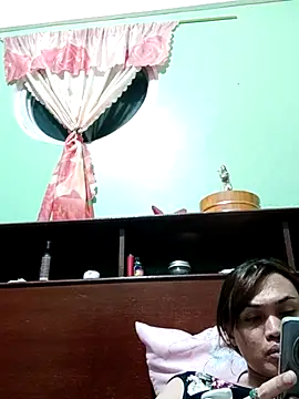 QueenSoreal online show from November 17, 11:36 am