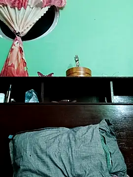 QueenSoreal online show from October 19, 4:10 pm