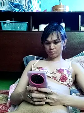 QueenSoreal online show from January 17, 4:10 pm