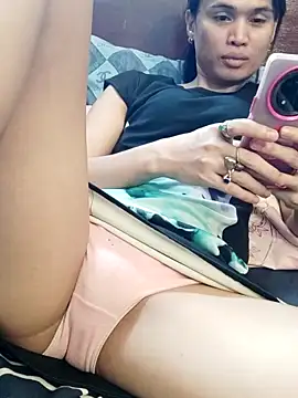 QueenSoreal online show from April 15, 1:44 am