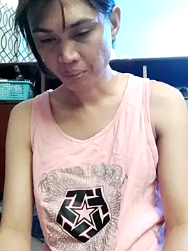 Snapshot of QueenSoreal chatting on February 23, 10:32 pm QueenSoreal online show from February 23, 10:32 pm