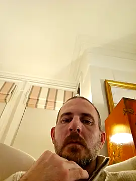 verylargecock online show from November 10, 5:40 pm