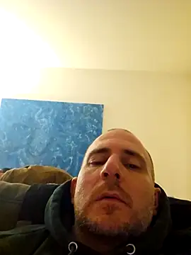 verylargecock online show from December 3, 11:04 pm