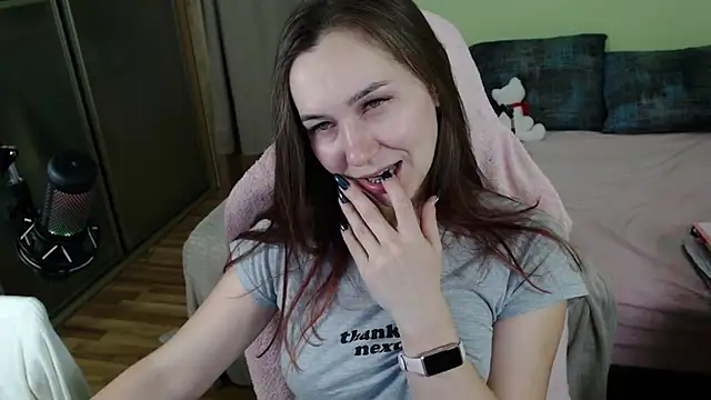 Snapshot of LizaSexy20 chatting on December 10, 10:05 pm LizaSexy20 online show from December 10, 10:05 pm