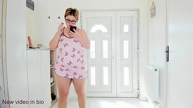 Snapshot of Julia35 chatting on February 25, 9:42 am Julia35 online show from February 25, 9:42 am