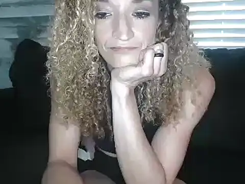 Snapshot of AshleyRain chatting on July 8, 1:56 pm AshleyRain online show from July 8, 1:56 pm