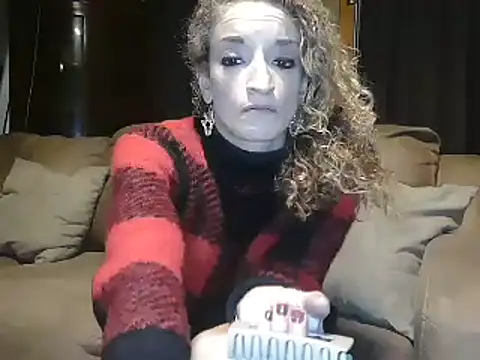 Snapshot of AshleyRain chatting on December 22, 5:29 am AshleyRain online show from December 22, 5:29 am