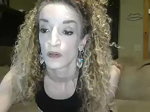 AshleyRain online show from October 5, 6:20 pm